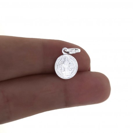 Medalla San Benito pequeña – Joyería DL – Venta online de joyas y  complementos