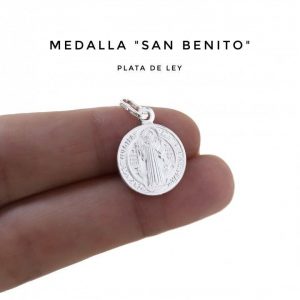 Medalla San Benito pequeña 8mm diámetro de Plata de ley 925